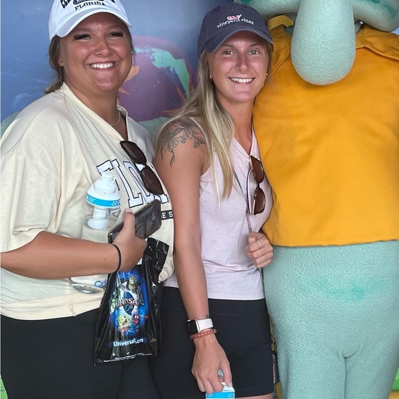 Meet your Posher, Kristina - Picture 4 of 5